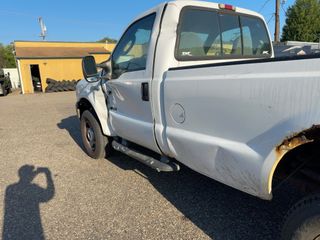 2005 Ford F-350 - Primary Damage Right Image